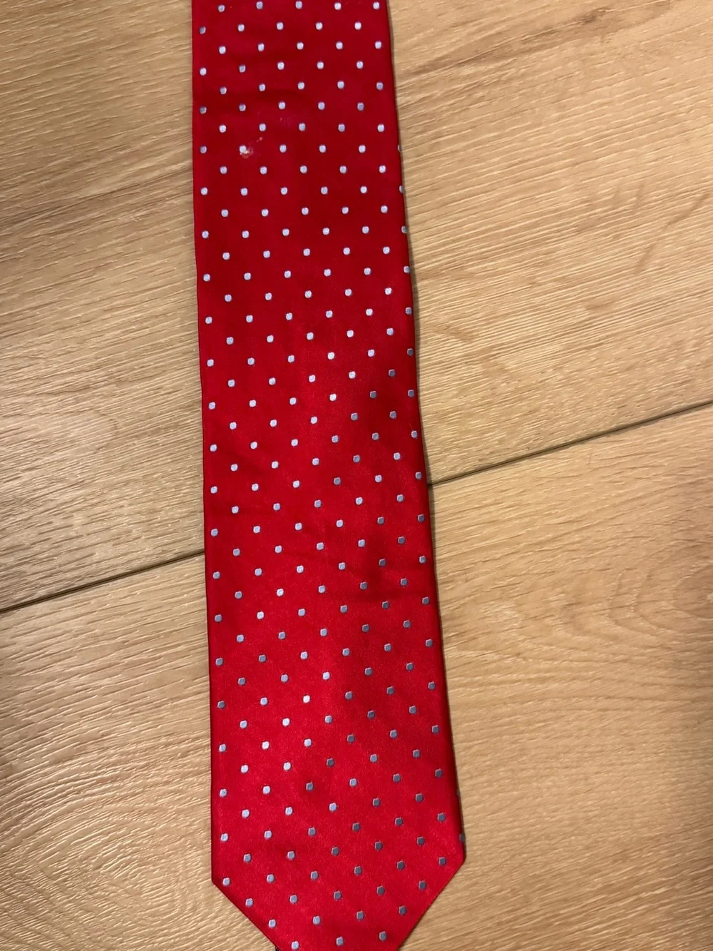 😎Tommy Hilfiger Men’s Red Dotted Silk Classic Holiday Christmas Fall Winter Tie